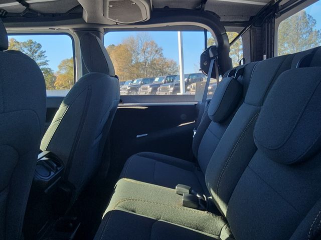 New 2026 White/off-white Jeep Sport image 9