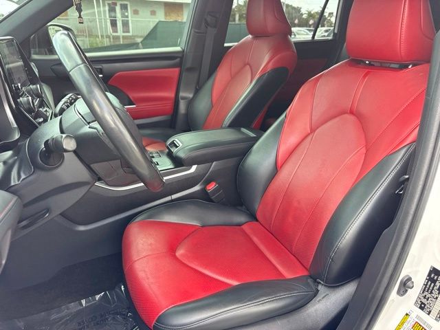 Used 2023 Toyota Highlander SUV