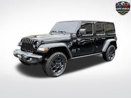 Black Clearcoat 2025 Jeep Wrangler SUV / Crossover Four-Wheel Drive 8-Speed Automatic