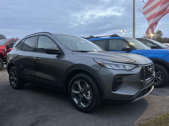 2026 Ford Escape ST-Line FWD