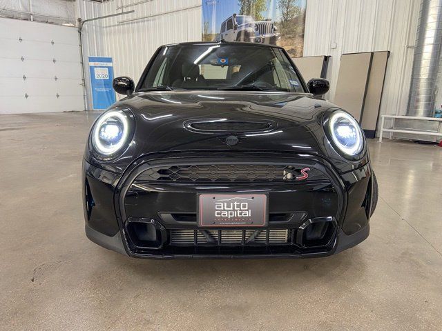 2022 MINI Convertible - Image 2