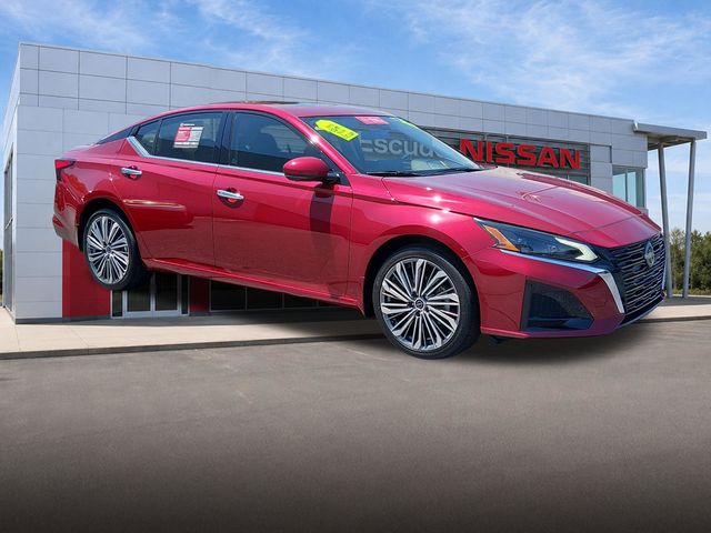 Red (Scarlet Ember) 2024 Nissan Altima Sedan All-Wheel Drive Continuously Variable Transmission