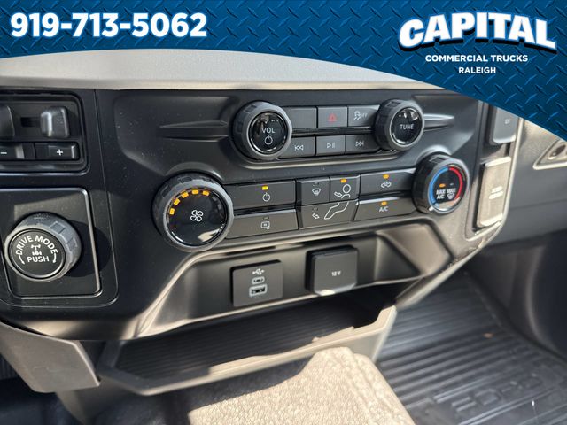 New 2026 White Ford 8FT SERVICE BODY image 31