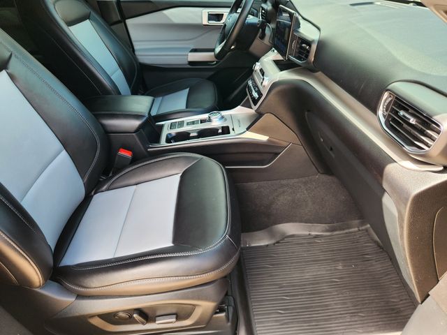 2024 Ford Explorer XLT Black at DeMontrond Auto Country