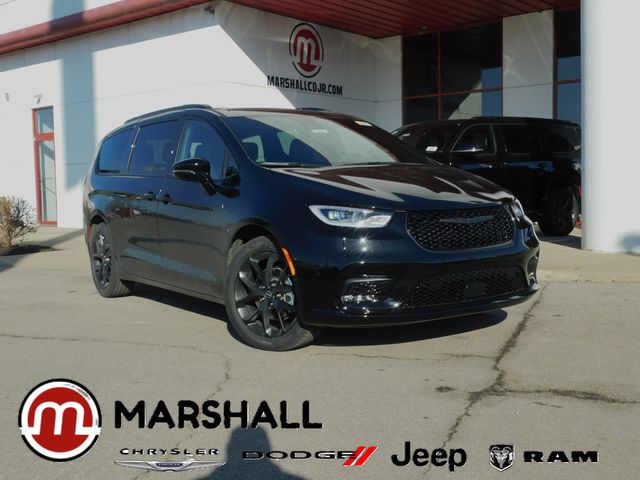 2026 Chrysler Pacifica Limited FWD