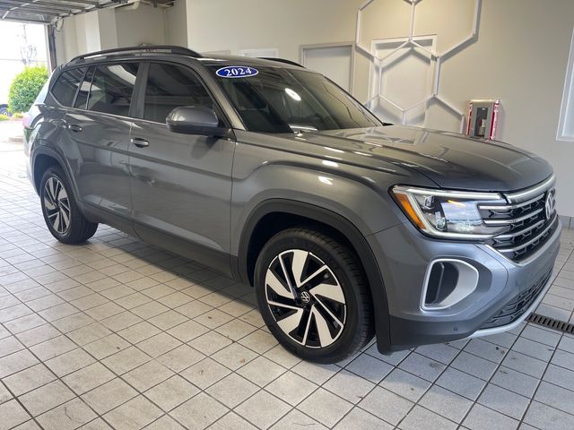 2024 Volkswagen Atlas SE 4Motion with Technology