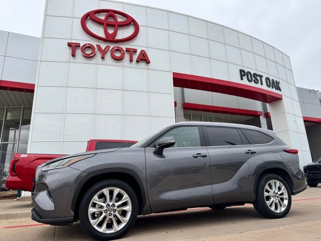 2021 Toyota Highlander Limited FWD