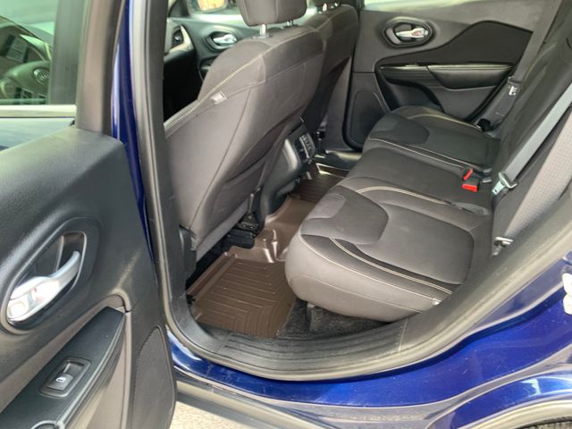 Used 2015 Jeep Cherokee SUV