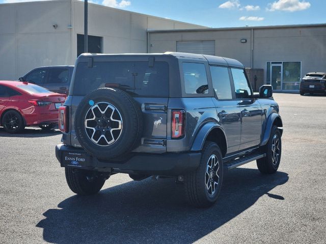 2024 Ford Bronco Outer Banks 8