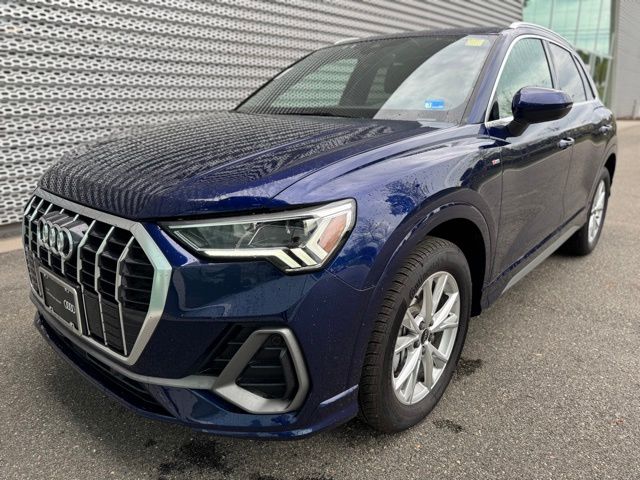 Navarra Blue Metallic 2025 Audi Q3 quattro Premium Plus S Line 45 TFSI SUV / Crossover All-Wheel Drive 8-Speed Automatic