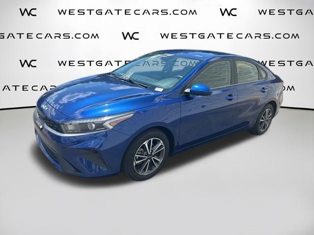 Deep Sea Blue 2022 Kia Forte Sedan Front-Wheel Drive Continuously Variable Transmission