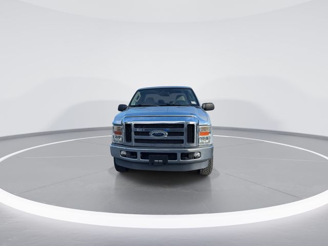 Used 2008 Silver Ford XLT image 2