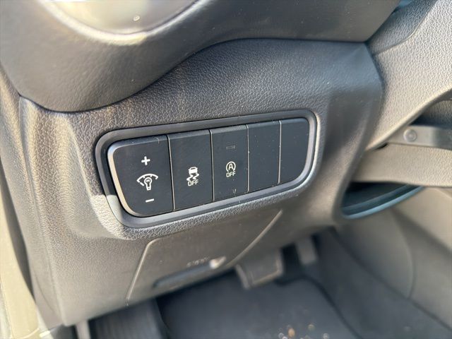 2023 Gravity Gray Kia Soul LX FWD Hatchback