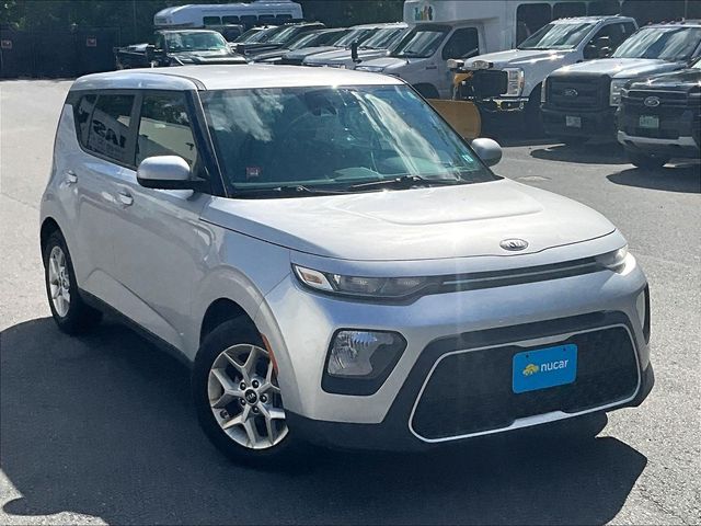 Sparkling Silver 2020 Kia Soul SUV / Crossover Front-Wheel Drive Continuously Variable Transmission