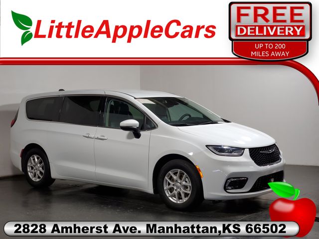 Bright White Clearcoat 2023 Chrysler Pacifica Minivan Front-Wheel Drive 9-Speed Automatic