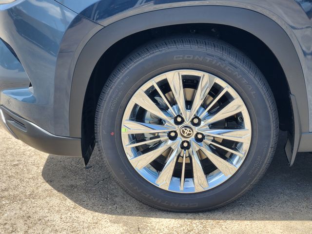 2026 Toyota Grand Highlander Platinum White at Cook Ford