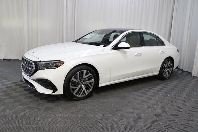 New 2026 White Mercedes-Benz E 350 image 3
