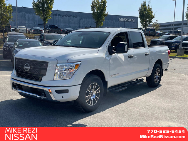 2024 Nissan Titan SV 5