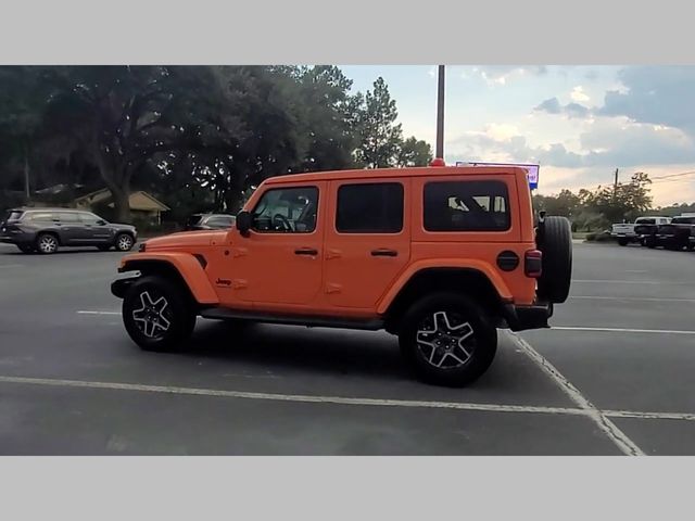 2025 Jeep Wrangler 4-Door Sahara 4x4