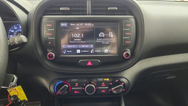 2022 Kia Soul LX White at Gullo Toyota