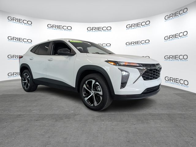 Used 2024 Chevrolet Trax Image