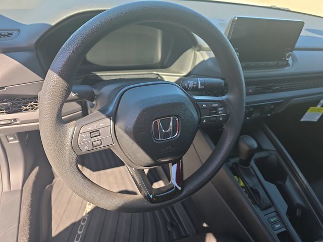 Used 2025 Platinum White Pearl Honda LX image 16