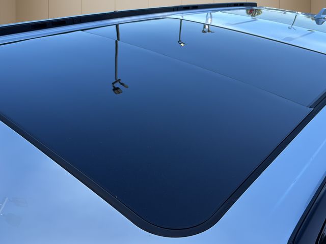 Bright White Clearcoat 2022 Jeep Wagoneer Series III 4WD SUV / Crossover Four-Wheel Drive 8-Speed Automatic