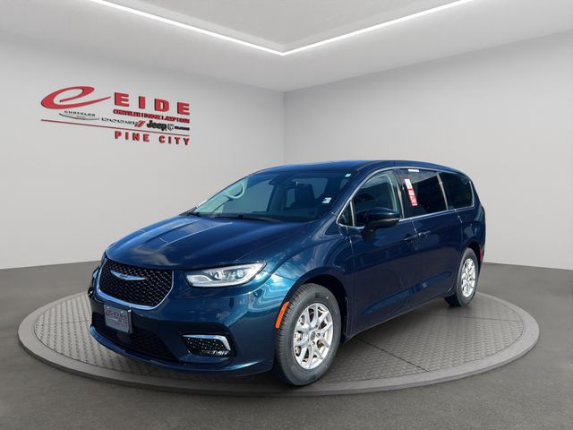 2023 Chrysler Pacifica Touring L FWD