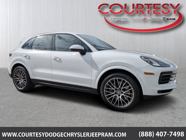White 2023 Porsche Cayenne SUV / Crossover All-Wheel Drive 8-Speed Automatic