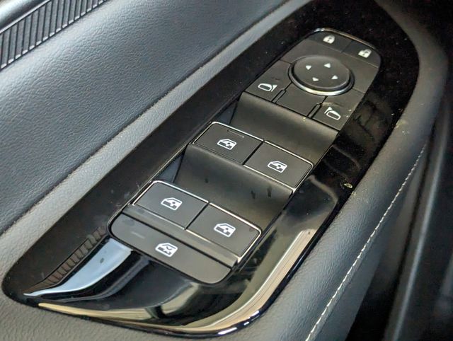 2025 Nissan Murano SV photo