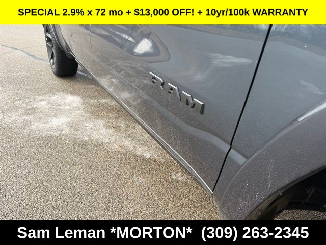 View vehicle photo 7