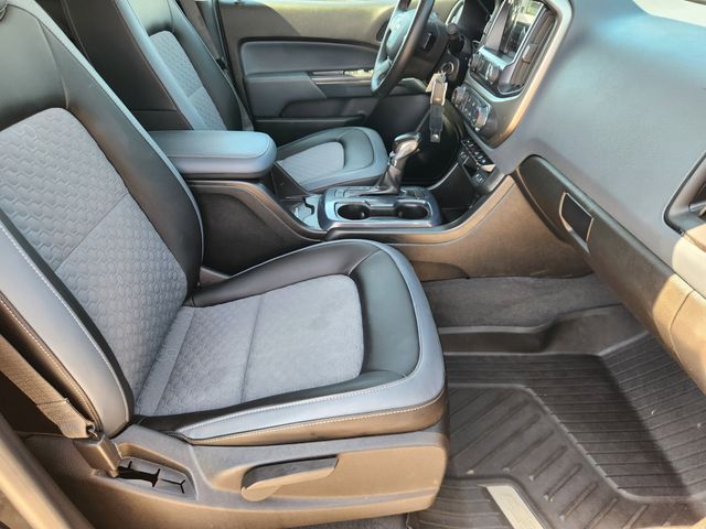 2022 Chevrolet Colorado Z71 Black at AutoSavvy Houston Southwest