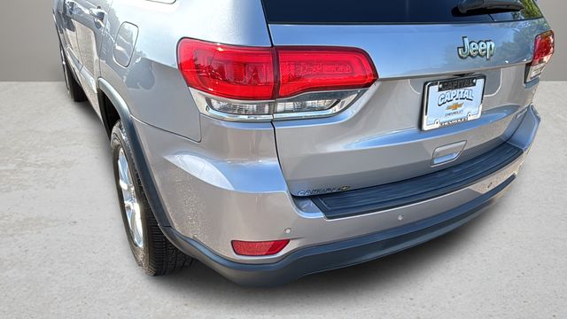Used 2016 Silver Jeep Laredo image 37