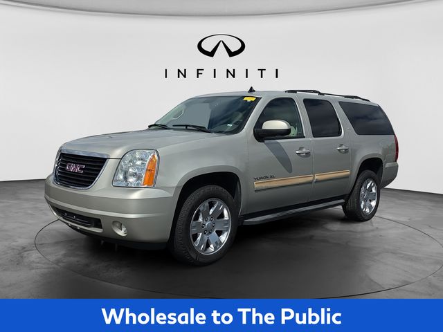 Champagne Silver Metallic 2014 GMC Yukon XL SLT 4WD SUV / Crossover Four-Wheel Drive 6-Speed Automatic Overdrive