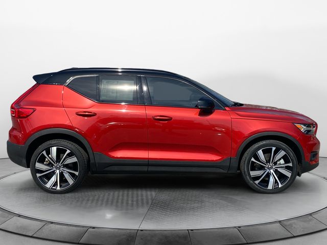 VolvoXC40 Recharge Pure Electric6