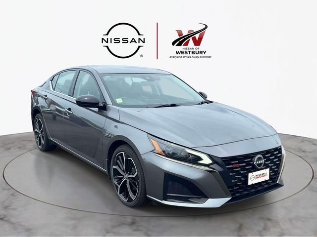 Gray (Gun Metallic) 2023 Nissan Altima Sedan All-Wheel Drive Continuously Variable Transmission
