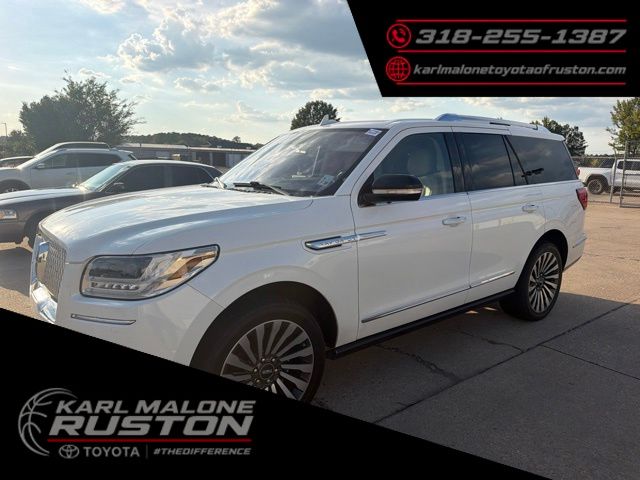 White 2020 Lincoln Navigator SUV / Crossover Four-Wheel Drive Automatic