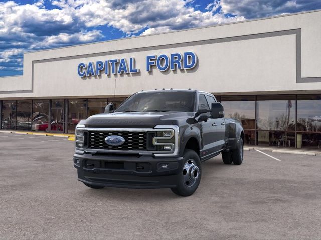 New 2026 Black Ford Platinum image 2