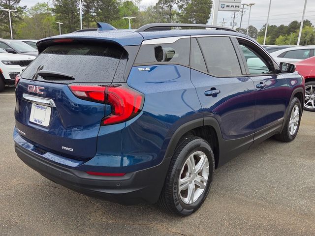 Used 2020 Blue GMC SLE image 12