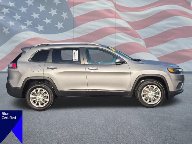 Used 2020 Silver Jeep Latitude image 2