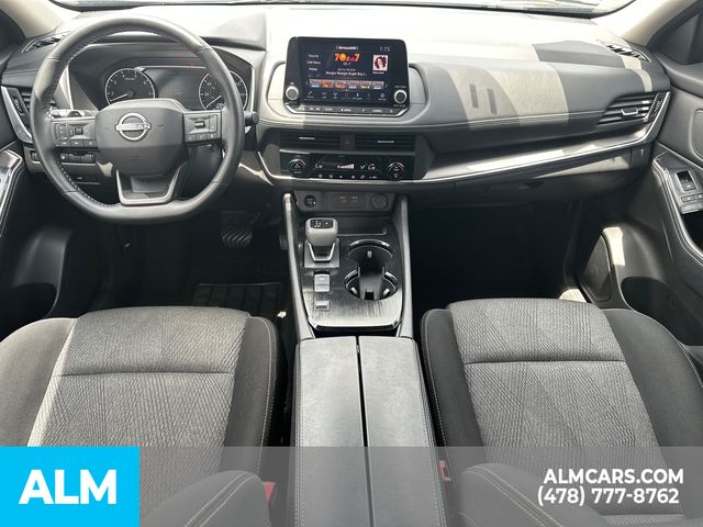 Used 2025 Black Nissan SV image 28