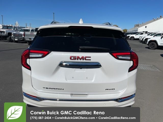 2024 GMC Terrain Denali 32