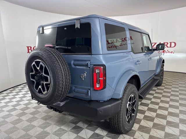 2025 Azure Gray Metallic Tri-Coat Ford Bronco Outer Banks 4X4 SUV