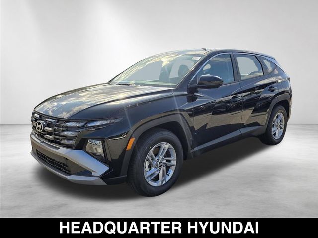 Phantom Black 2026 Hyundai Tucson SE FWD SUV / Crossover Front-Wheel Drive 8-Speed Automatic