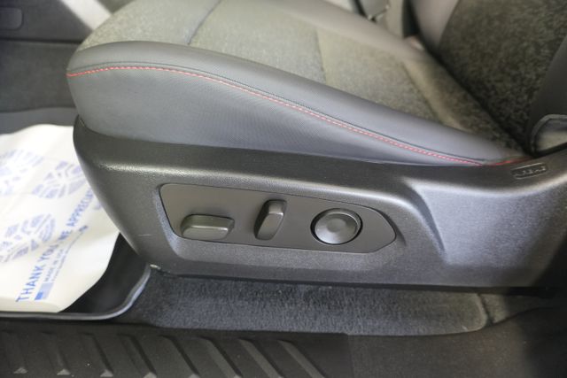 Used 2023 White Chevrolet Z71 image 22