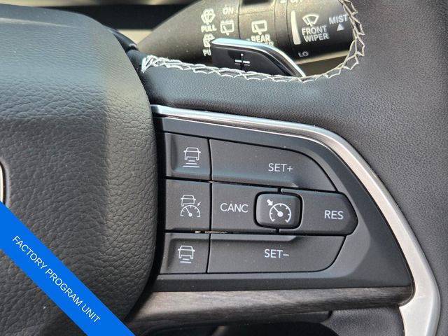 Used 2025 Jeep Grand Cherokee SUV