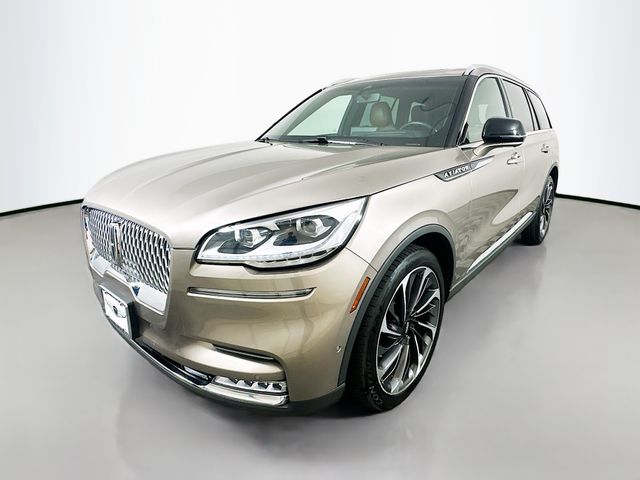 2020 Lincoln Aviator Reserve Hero Image