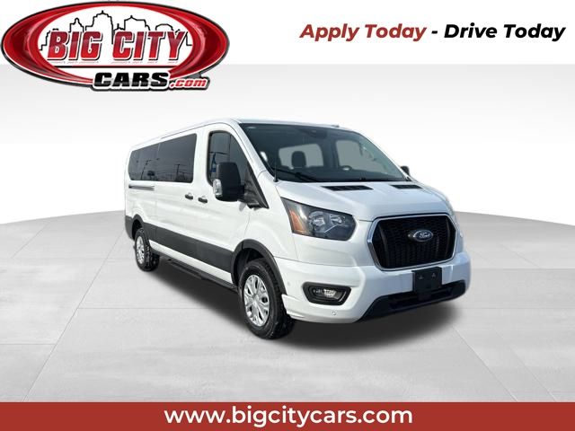 2023 Ford Transit Passenger 350 XLT Low Roof LB RWD