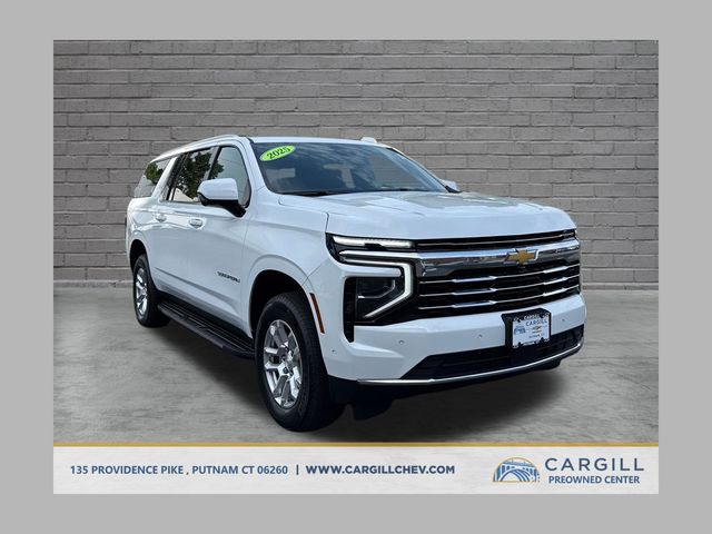 Summit White 2025 Chevrolet Suburban SUV / Crossover Four-Wheel Drive