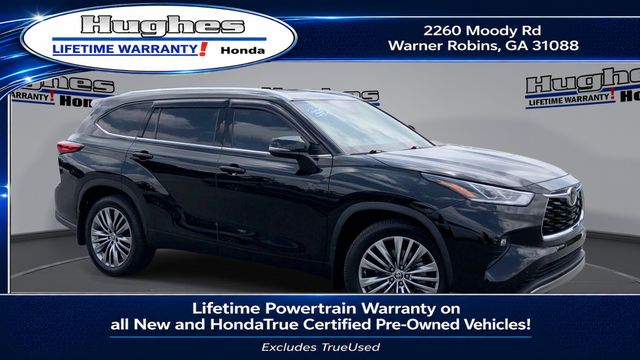 used 2022 Toyota Highlander car, priced at $37,372